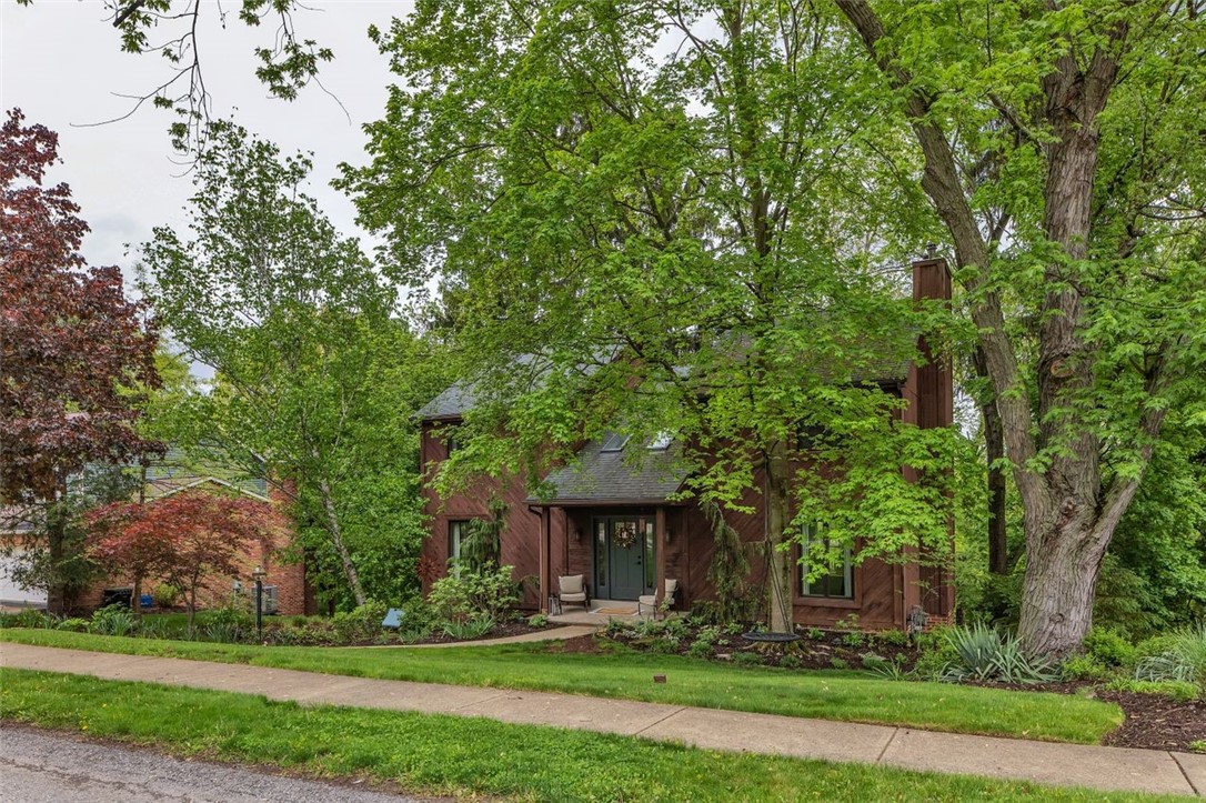 10186 Woodbury Dr