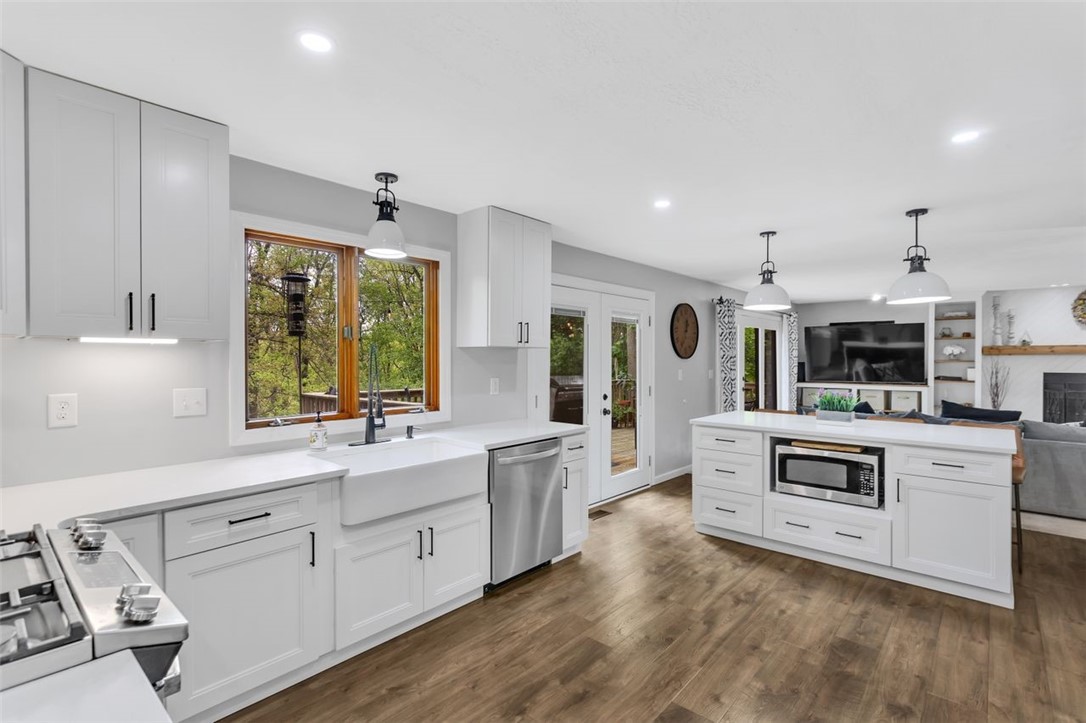10186 Woodbury Dr
