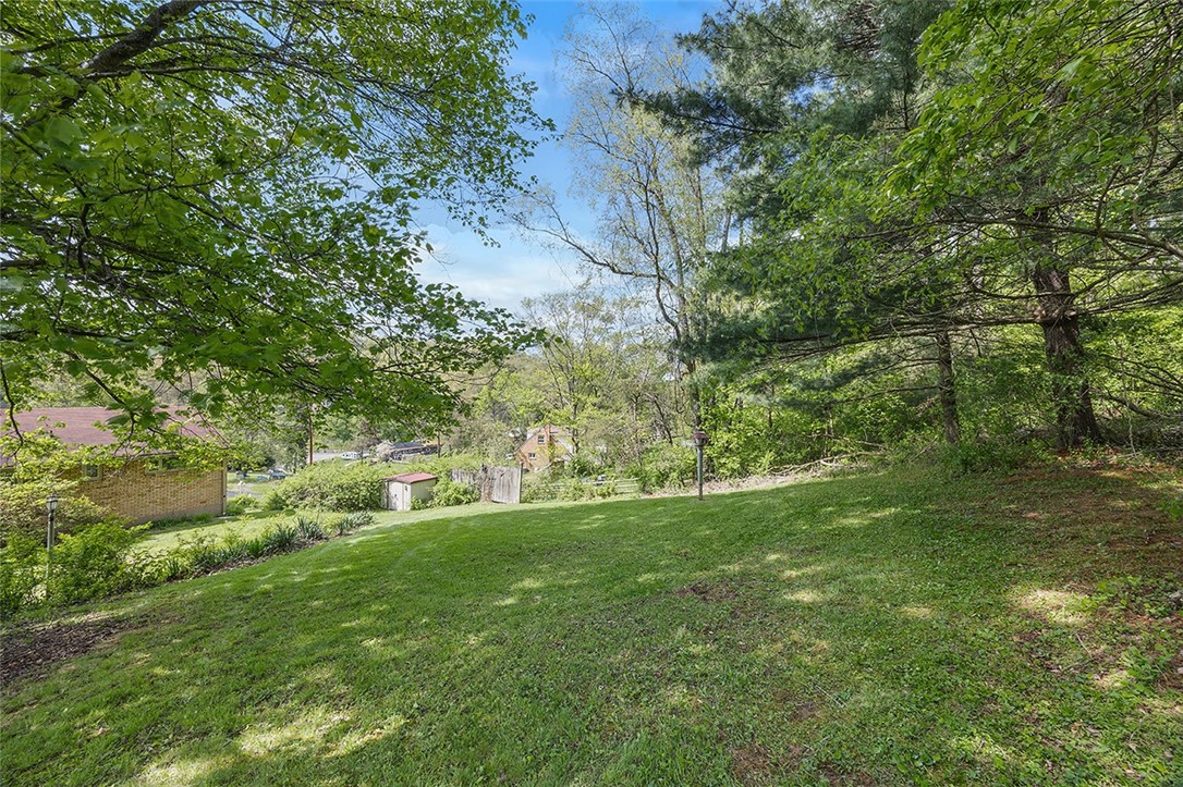 19 Christine Dr