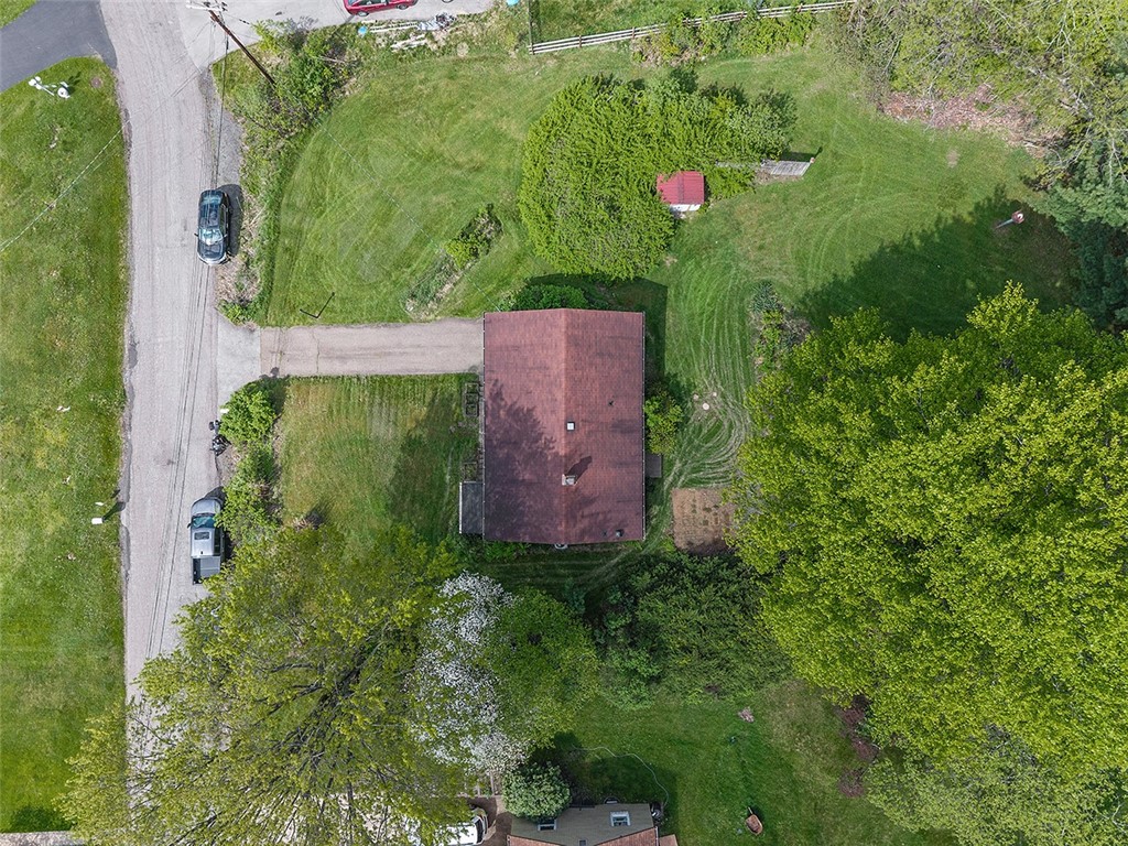 19 Christine Dr