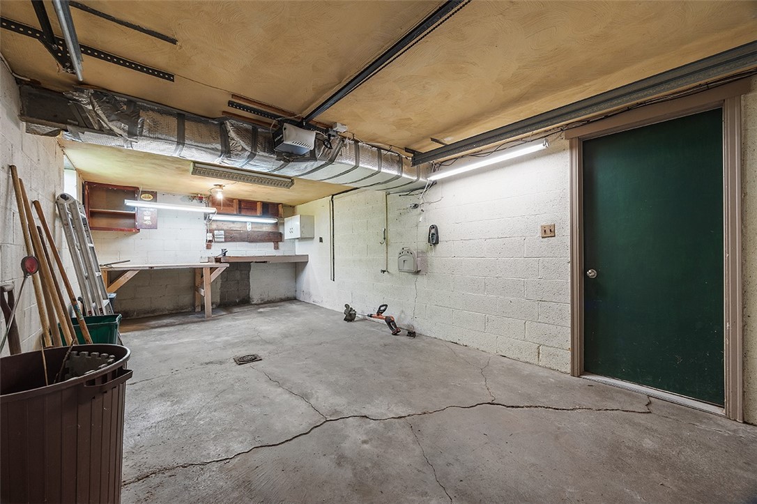 19 Christine Dr