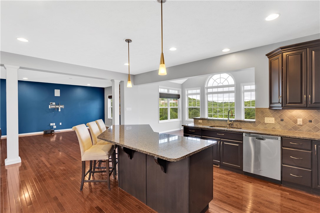 119 Buckingham Dr