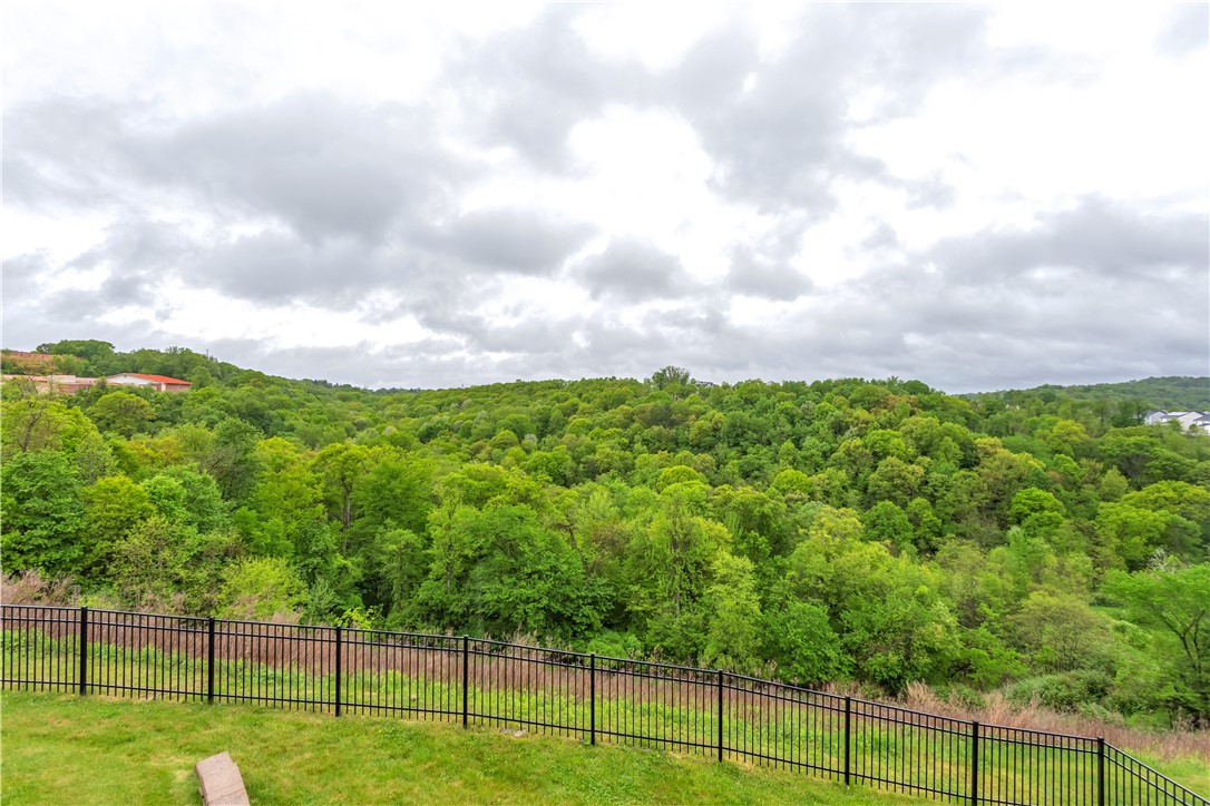 119 Buckingham Dr