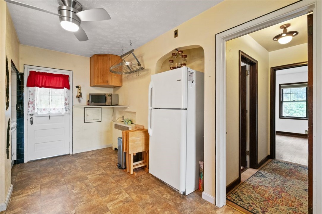4486 Mount Troy Road Ext