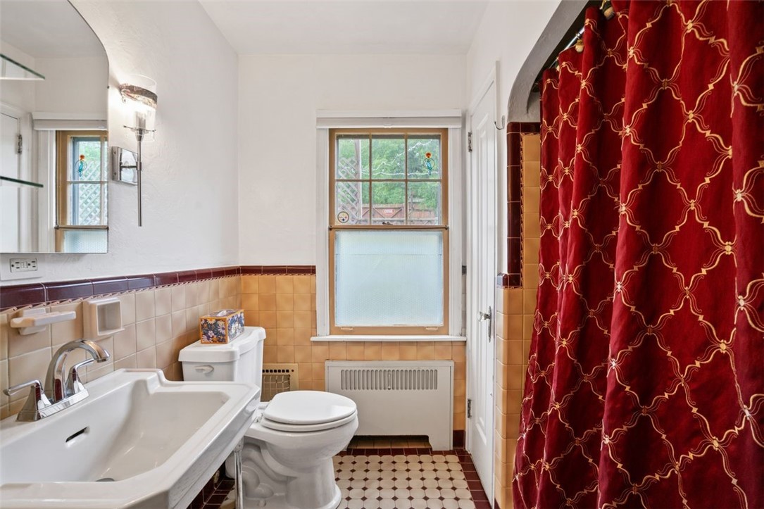4486 Mount Troy Road Ext