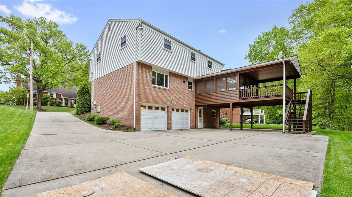 2023 Menold Dr