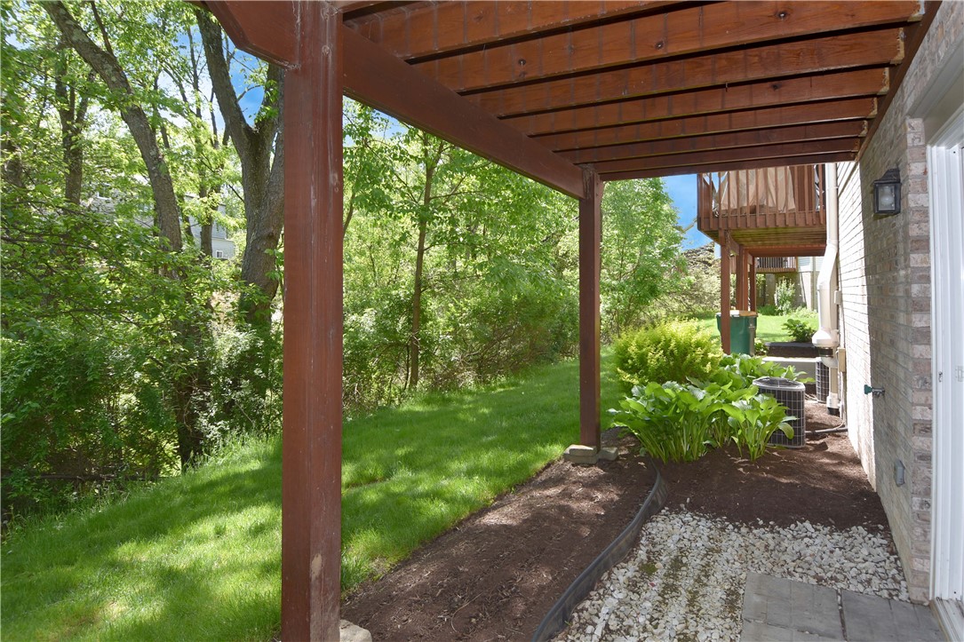 3094 Meadow Brook