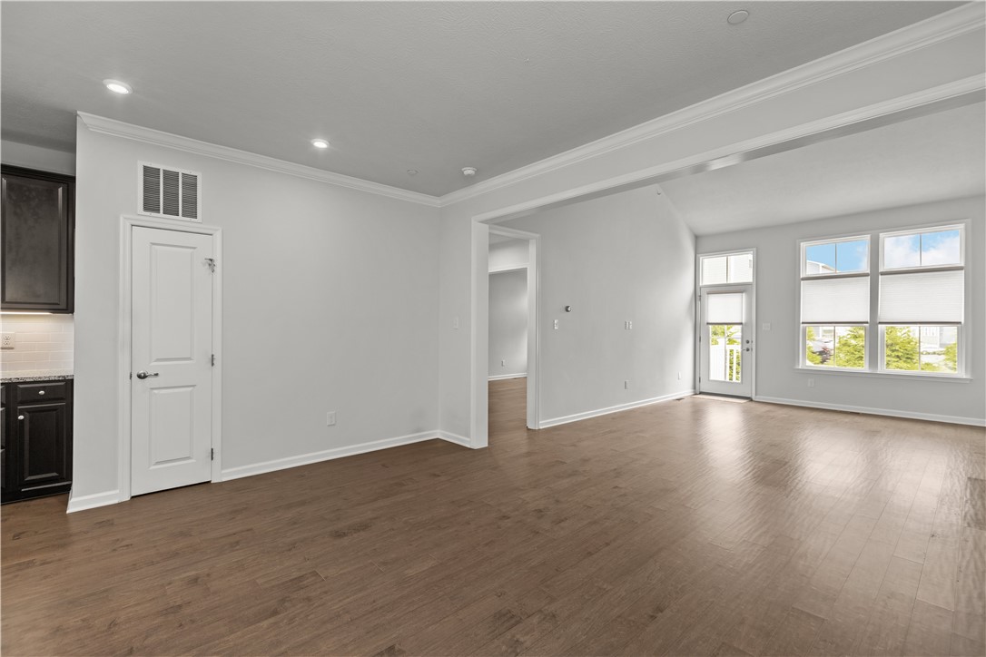 6202 Elm Rd