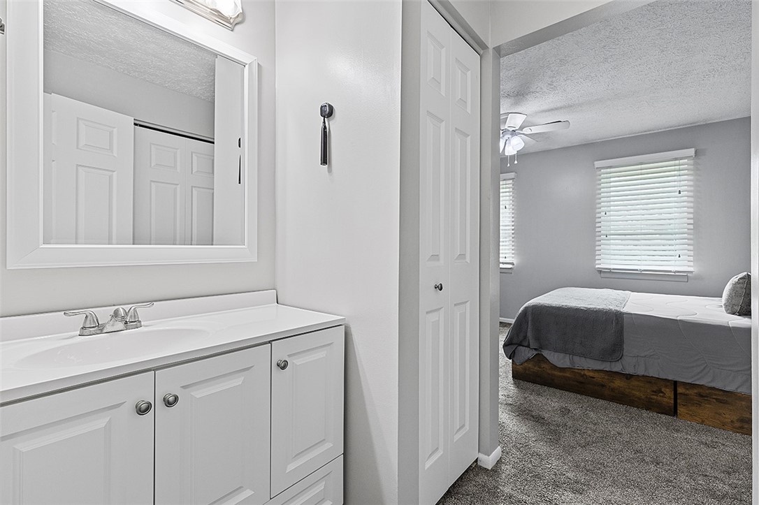 121 Woodhaven Dr