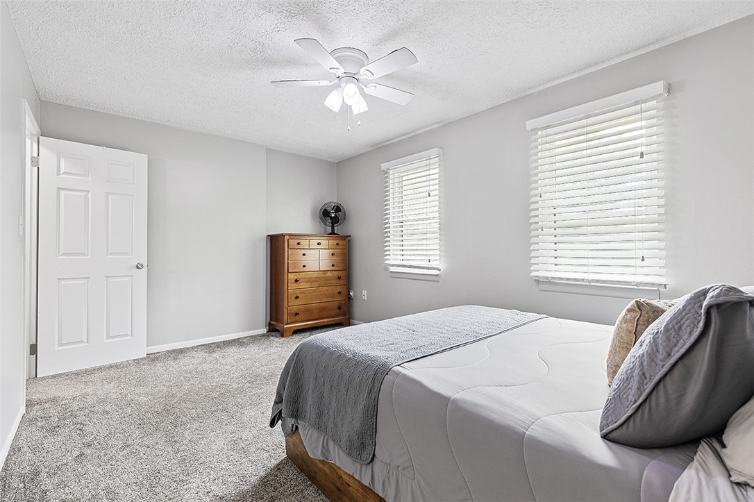 121 Woodhaven Dr