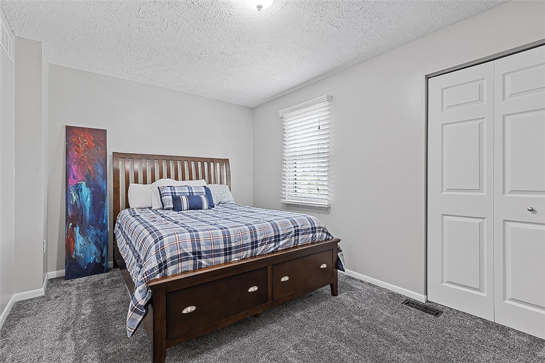 121 Woodhaven Dr