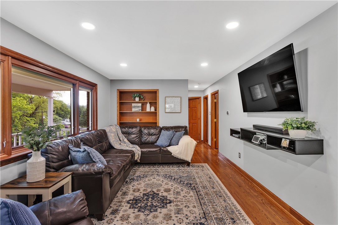 360 Orr Ave