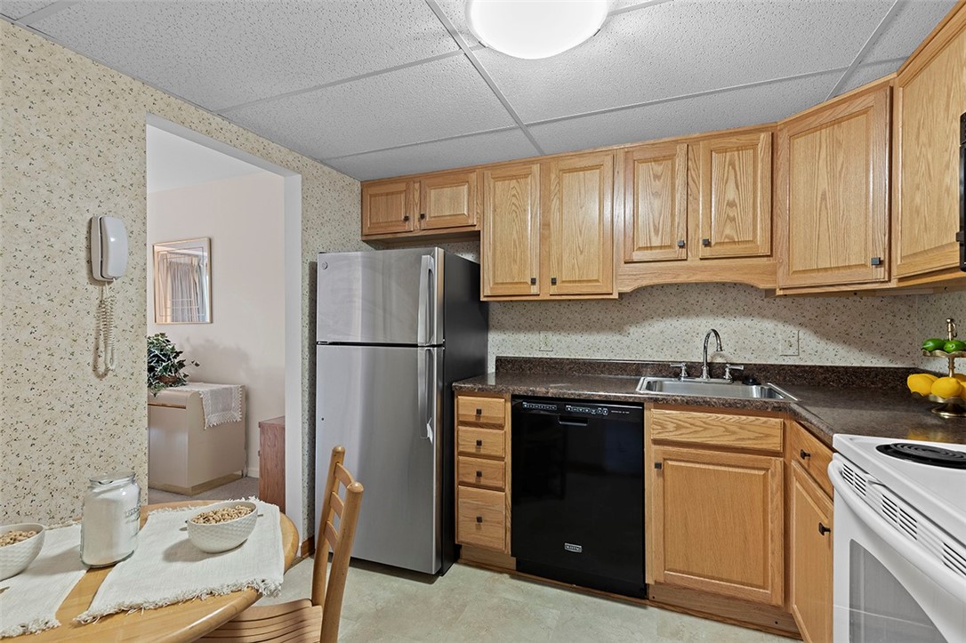 595 Calais Dr 316