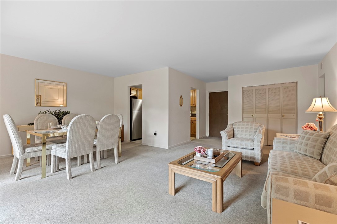 595 Calais Dr 316