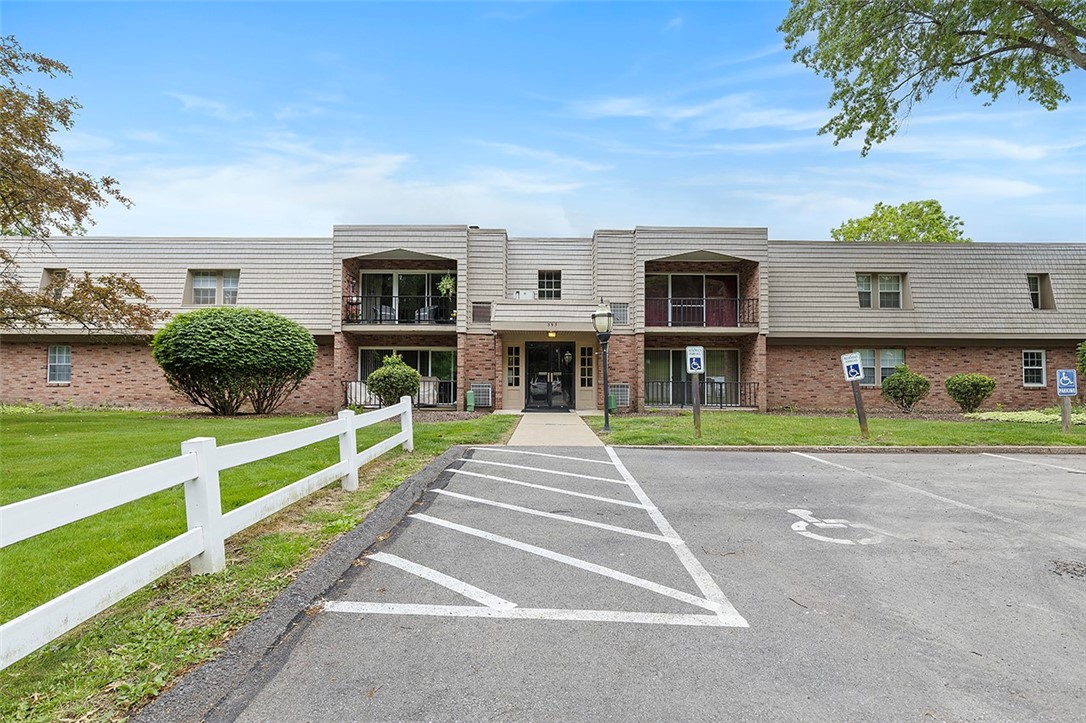 595 Calais Dr 316