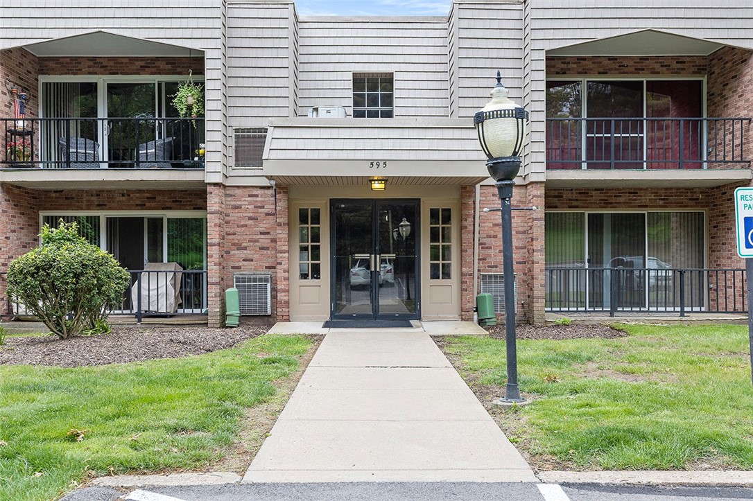 595 Calais Dr 316