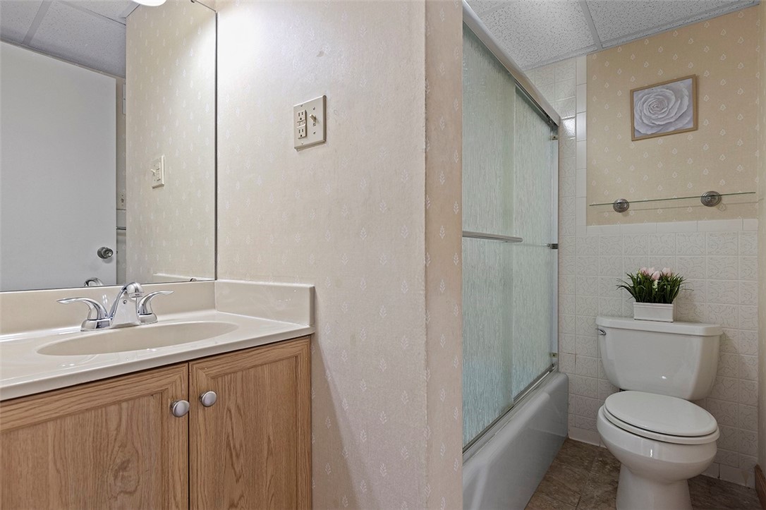 595 Calais Dr 316