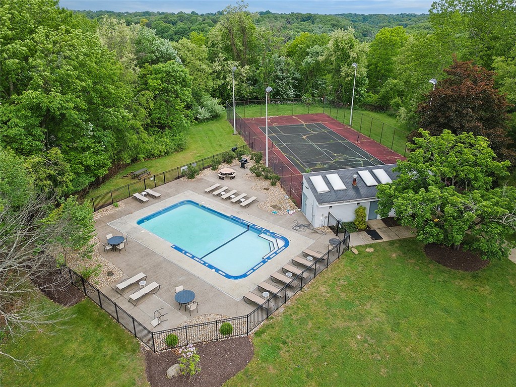 595 Calais Dr 316