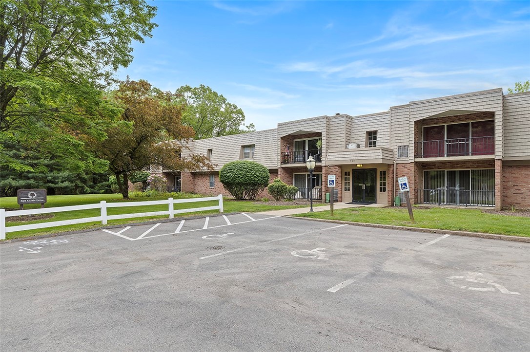 595 Calais Dr 316