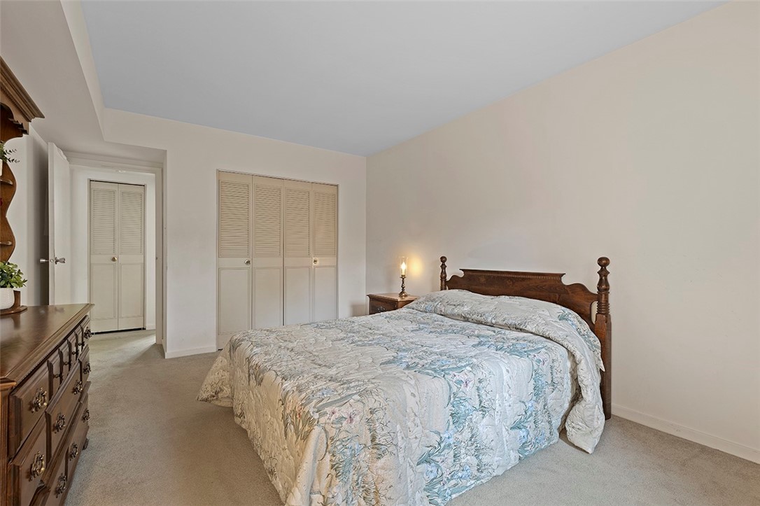 595 Calais Dr 316