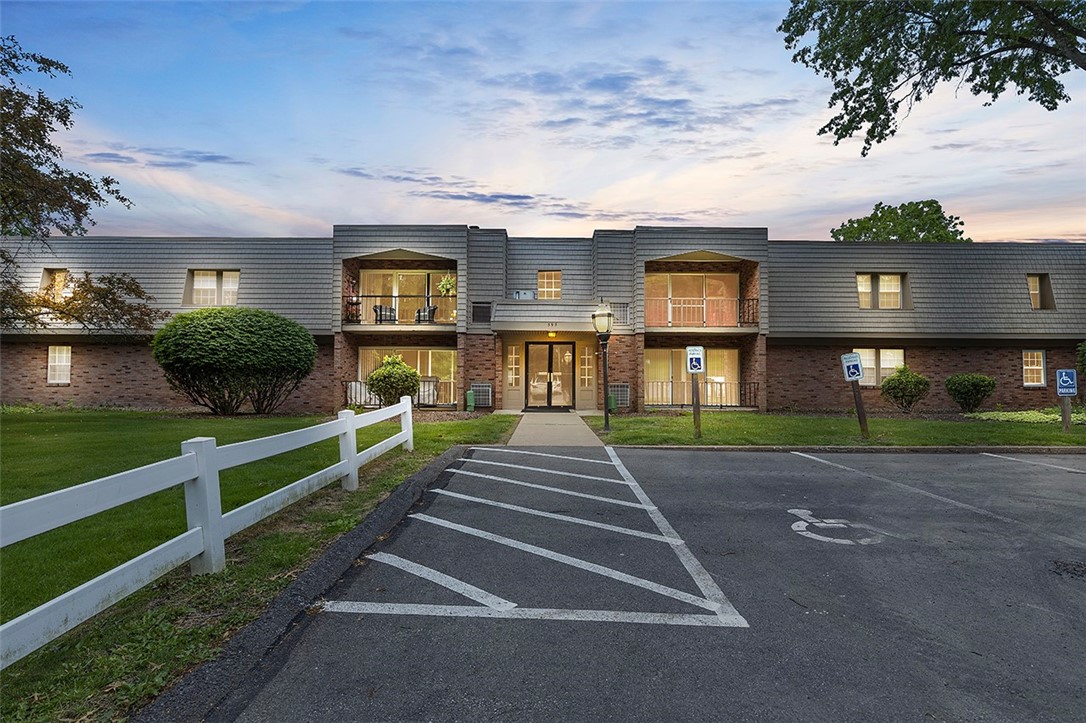 595 Calais Dr 316