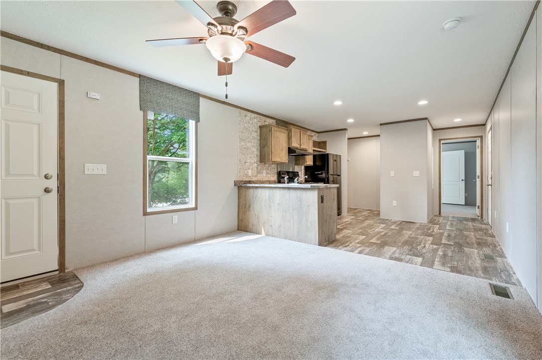 213 Main Hill Rd