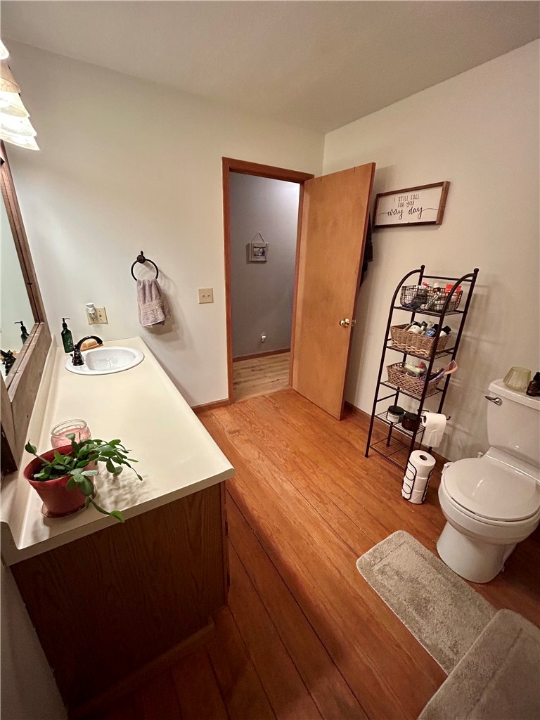 4426 Ellwood Rd