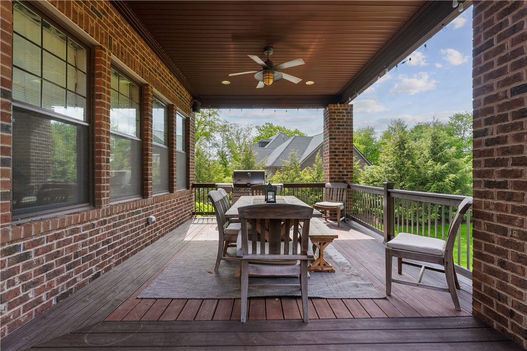 338 Buckingham Dr