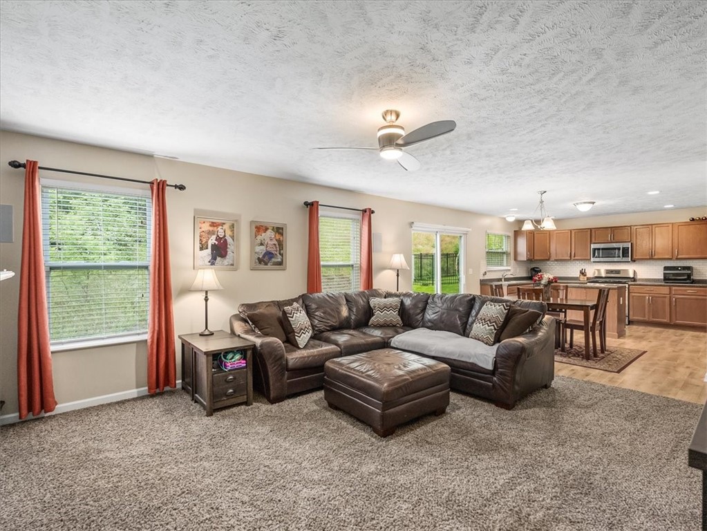 8045 Maureen Dr