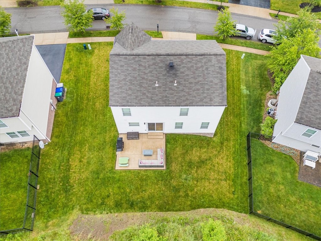 8045 Maureen Dr
