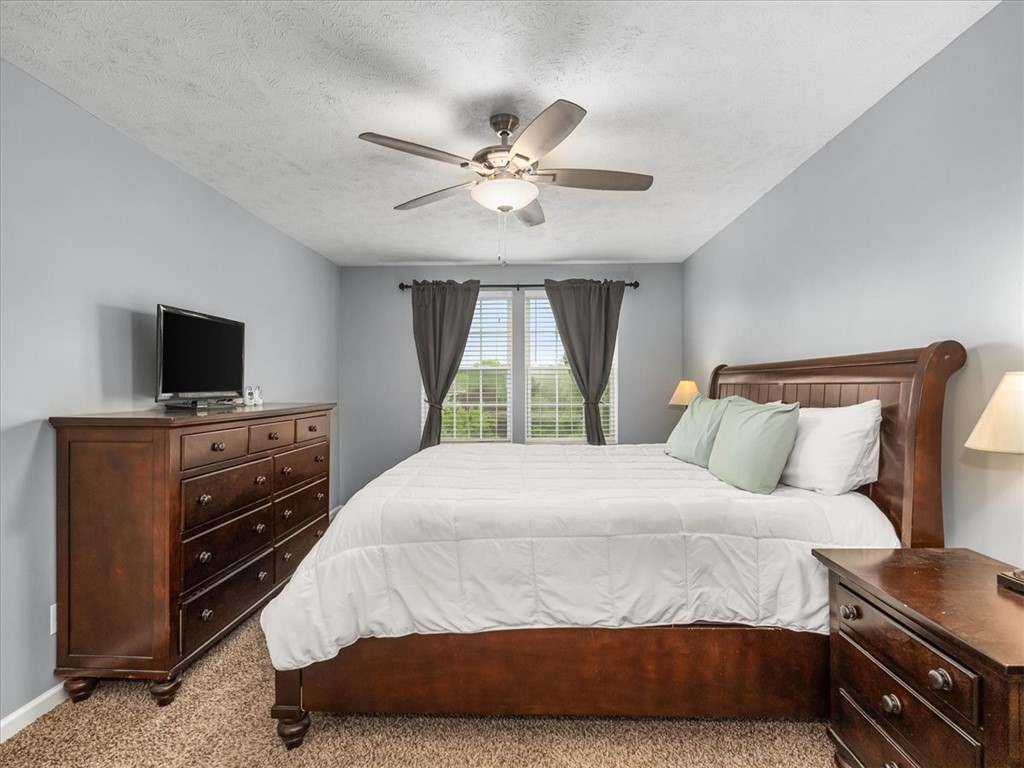 8045 Maureen Dr