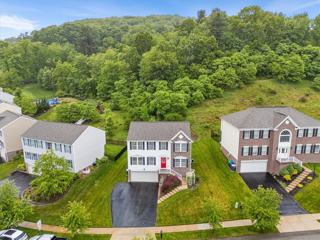 8045 Maureen Dr
