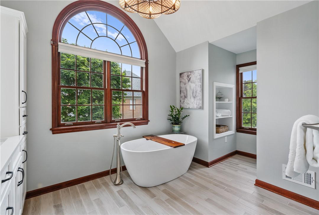 5010 West Grove Ln