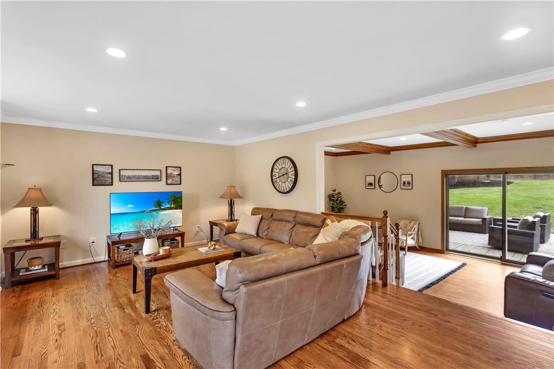 207 Springhouse Dr