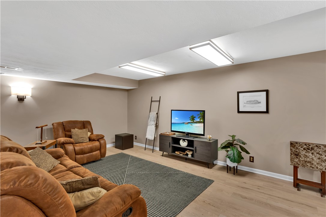 207 Springhouse Dr