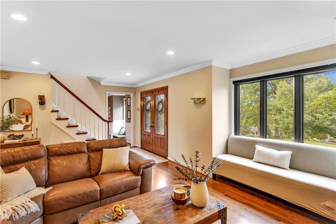 207 Springhouse Dr