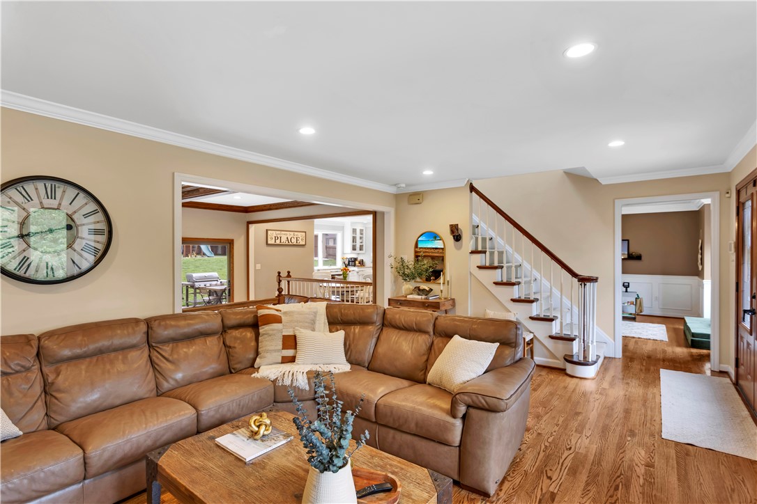 207 Springhouse Dr