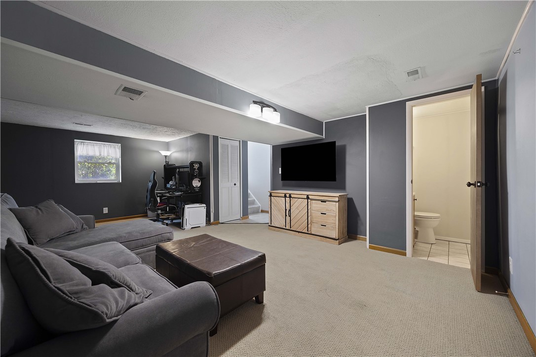 119 Summit Ridge Dr