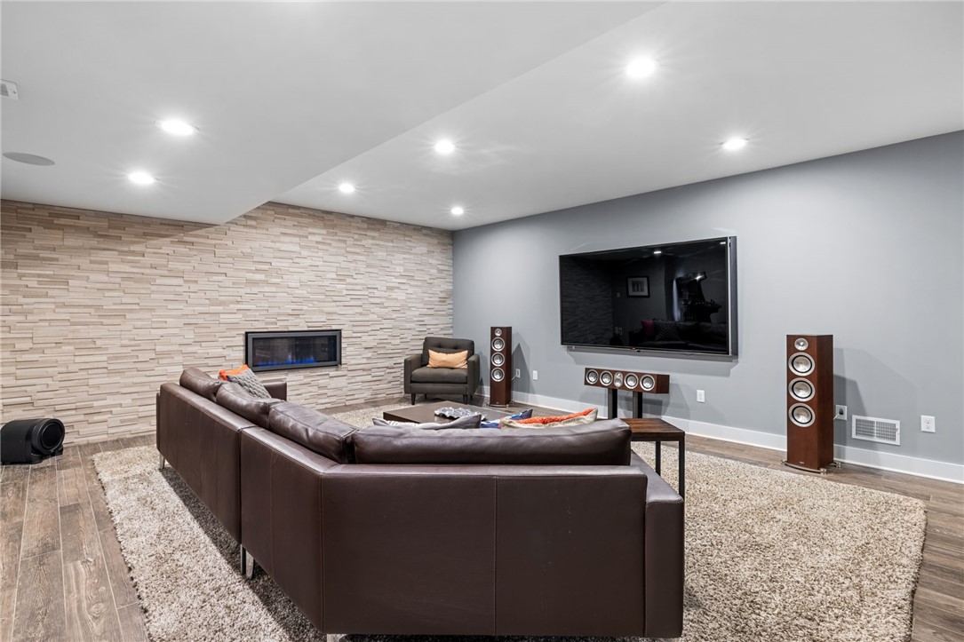 1575 Parkview Blvd