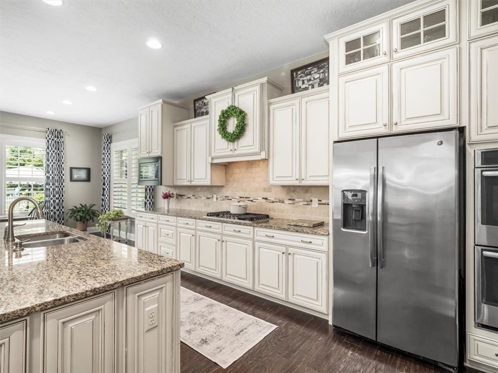 311 Connemara Ct