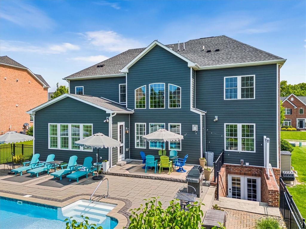 311 Connemara Ct