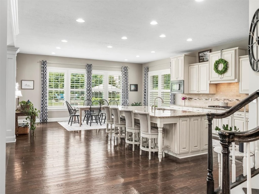 311 Connemara Ct
