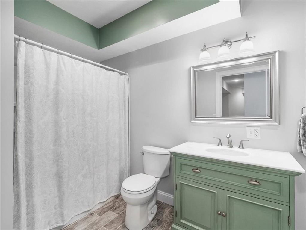 311 Connemara Ct