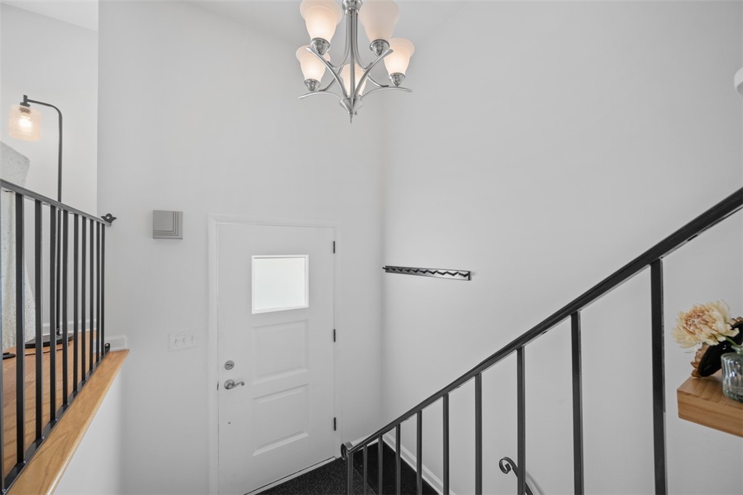 2925 Albine Dr