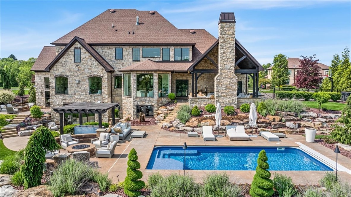 506 Ridge Ct