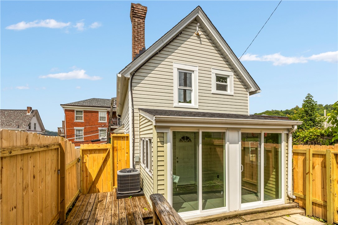 213 Highland Ave