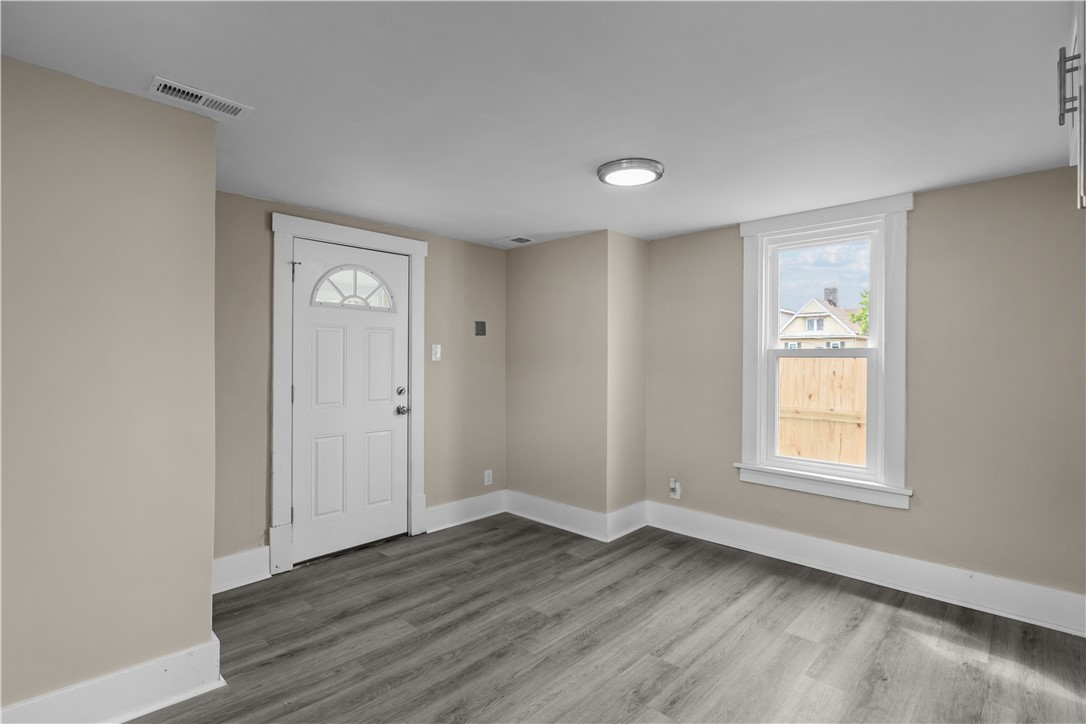 213 Highland Ave