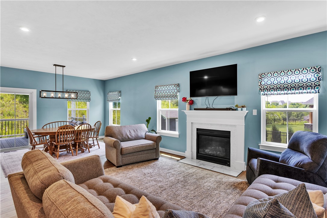 121 Derby Lane