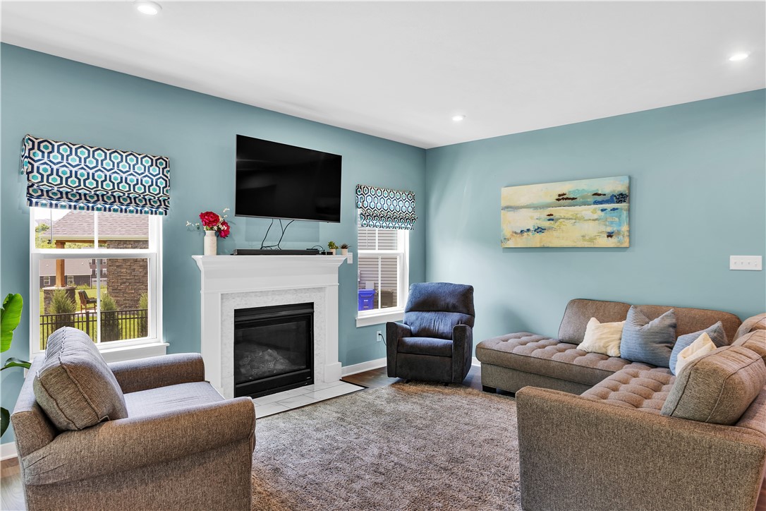 121 Derby Lane