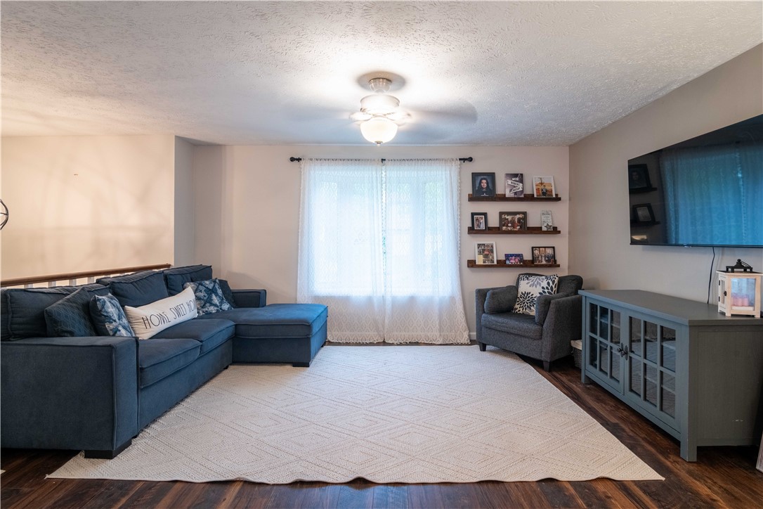 111 Briar Path